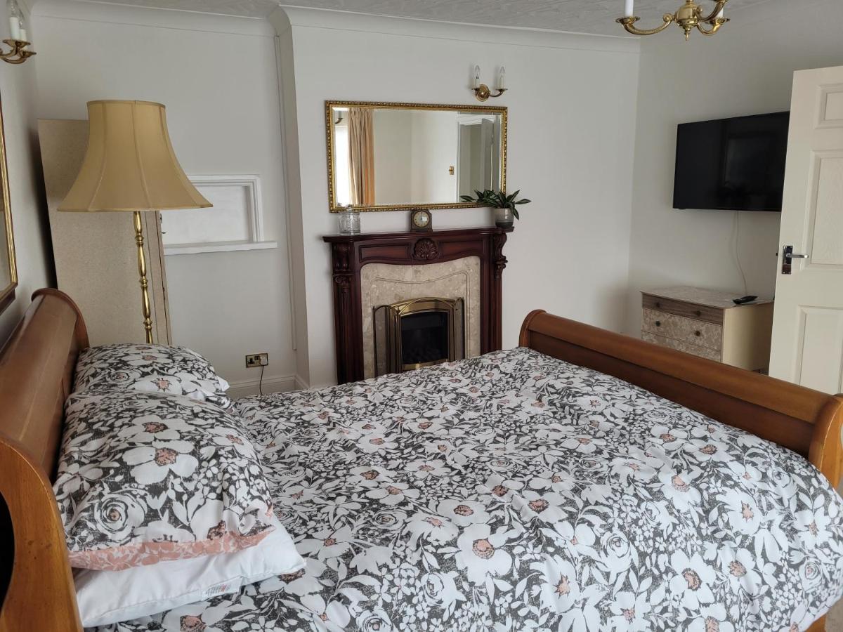 Sandy Retreat Worle Екстериор снимка